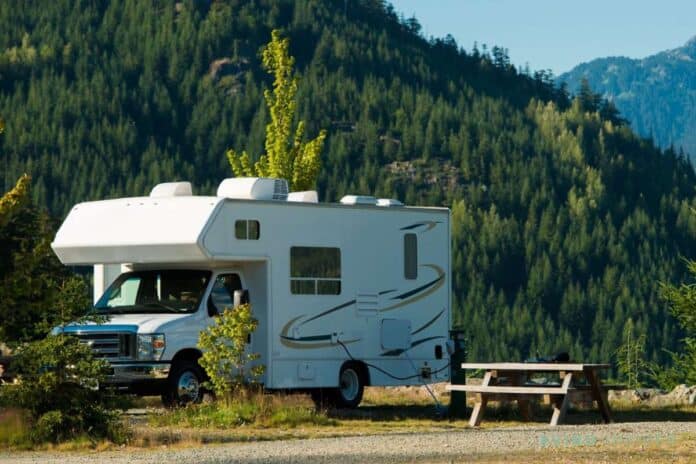 should i leave my rv plugged in all winter